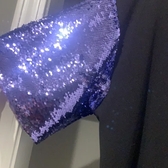 QUEEN SEQUIN TOP - Picture 9 of 12